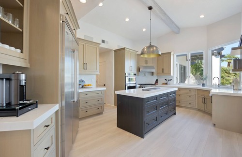 Palm Desert Casa | Jaguar Estate - Private Lush Estate with 2 Incredible Pools/ Spas, Pickleball and Resort Style Yard
