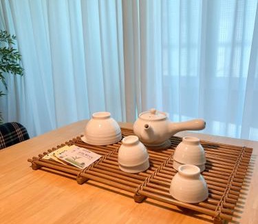 Suwon Apartamento | JAJA Haenggung, SuwonㅣNext to Hwaseong FortressㅣCozy Korean VibeㅣComfortable & Well-keptㅣUp to 8 guestsㅣFree Parkingㅣ2-night minimumㅣLoved by many guests