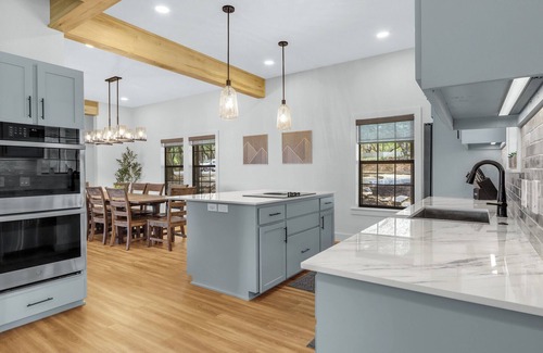 Wimberley Casa | Jalsa I Luxury escape, pool, HT, Pickleball