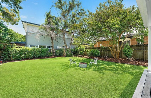 Lane Cove Casa | Jam Home | Luxury in Lane Cove Massive 4BR Home
