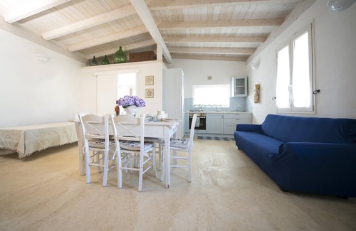 North Burnet Villa | Jamie Tartt's apartment