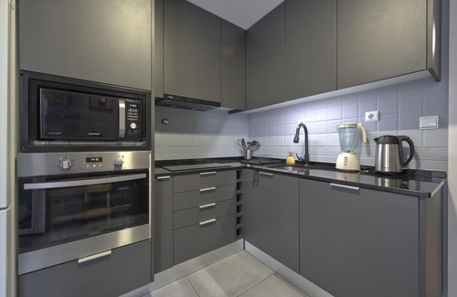Linda-a-Velha Apartamento | Jamor Terrace by Homing