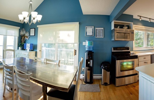 Meaford Cabaña | Jamrock Shores