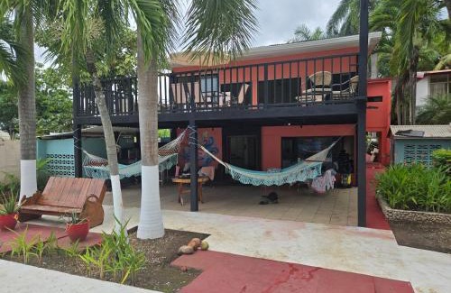 Barranca Hotel | Jane's Beach Resort