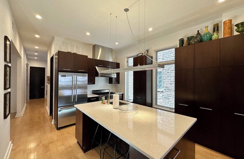 West Town Casa | jane's house a boutique historical flat in chicago - close to everything!