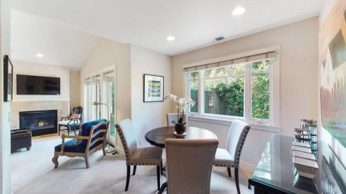 Sonoma Casa | Janes Cottage-The Perfect Wine County Retreat - Includes Wine Tasting Passport