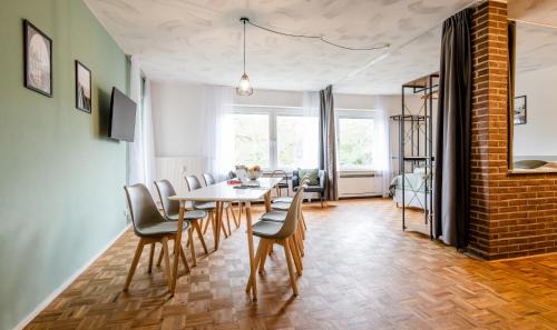 Dehrn Apartamento | janu-homes - 3 Zimmer Apartment - 7 Betten, Lahnblick vom Rheinberg