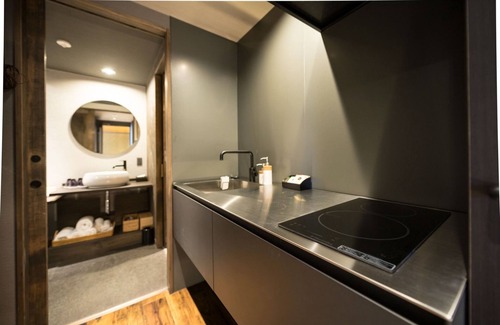Karasumaoike Hotel | Japanese Suite KINKAKU for 1 night without meals / Kyoto Kyōto
