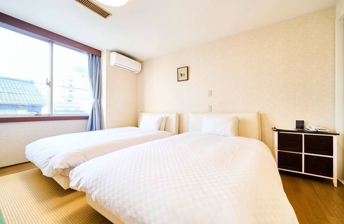 Ogaki Hotel | JapaneseWestern style twin room S JapaneseWeste / Ogaki Gifu