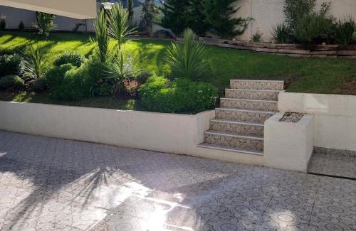 El Golf Apartamento | Jardín privado para familias y trabajo