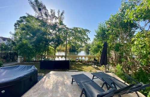 Les Roches-l'Eveque Casa | Jardin d'Ebène SPA SAUNA on the banks of the river Loir