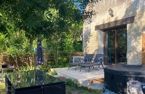 Les Roches-l'Eveque Casa | Jardin d'Ebène SPA SAUNA on the banks of the river Loir