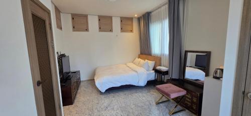 Yeongdeungpo-gu Hotel | Jardin Hotel