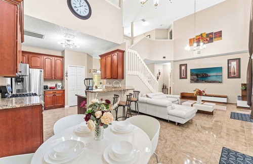 Crescent Lakes Casa | Jasmine Breeze – Home for 12