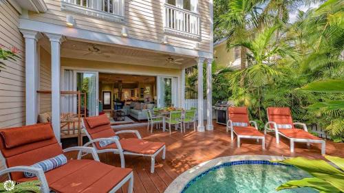 Bahama Village Casa | Jasmine Jule by Last Key Realty