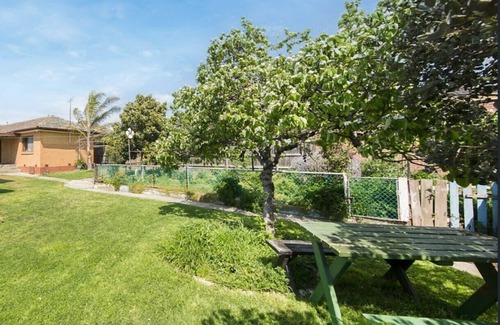 Reservoir Casa | Jasmine Room - 5 minutes from Edwards Lake