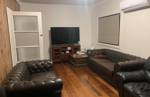 Reservoir Casa | Jasmine Room - 5 minutes from Edwards Lake