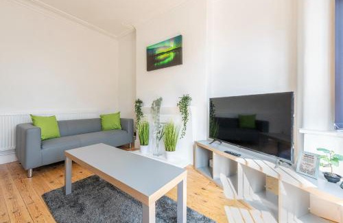Nottingham Casa | Jasmine Villa B - Ideal for QMC & Uni - Free parking