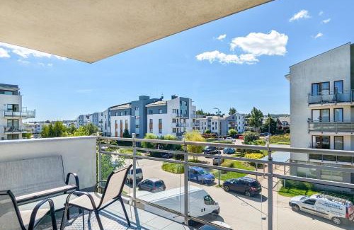 Pogorze Apartamento | Jasny & Przestronny Apartament z Balkonem i Parkingiem by Rent like home