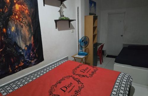 Chom Phon Casa | Jatujak Bangkok guesthouse R8