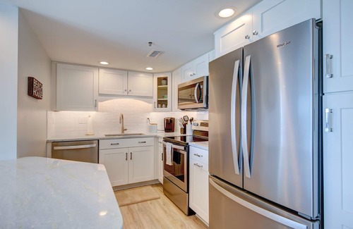 Bethany Beach Condominio | Impresionante vista @ Sea Colony Oceanfront 3 BR Condo con renovación de 5 estrellas !!