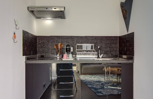 Tamrhakht Apartamento | Jaws By Frida Home-Apartamento-Panorámico-Baño para personas con movilidad re...