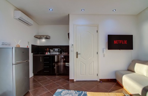 Tamrhakht Apartamento | Jaws By Frida Home-Apartamento-Panorámico-Baño para personas con movilidad re...