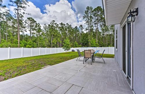 Westside Casa | Jax Home with Yard - 10 Mi to Adventure Landing!