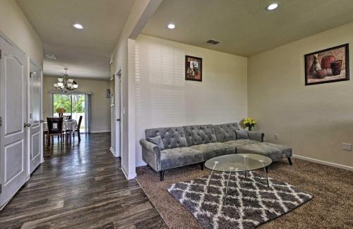 Westside Casa | Jax Home with Yard - 10 Mi to Adventure Landing!