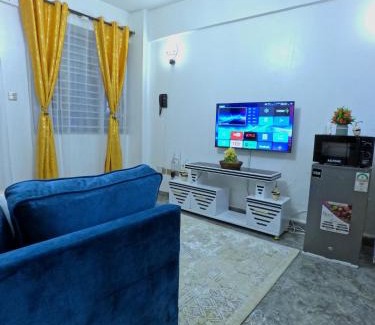 Ruaka Apartamento | Jay Comfort home- Cozy 1BR next to Village Market, 2 Rivers mall, UN and The Embassies along Limuru Road