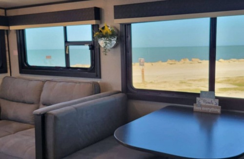 Port Lavaca Casa | Jayco · Brand New RV - Bay Front