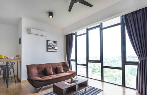 Tebrau Apartamento | JB Mount Austin Cube 8 adolescentes Nuevas camas Twin Queen