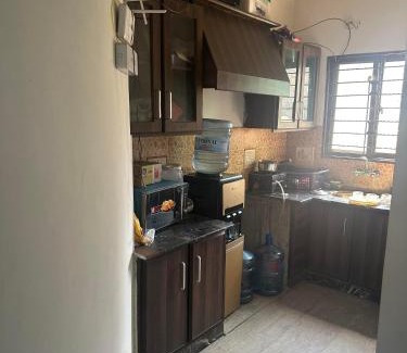 Johar Town Apartamento | JBT Appartment