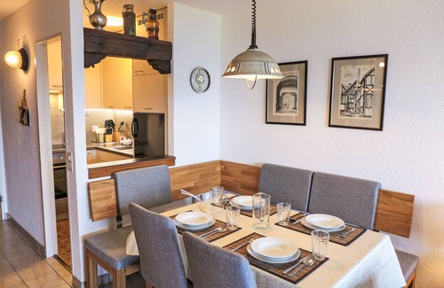 Montana Apartamento | Jeanne D'Arc Apt. H2-49 by Interhome