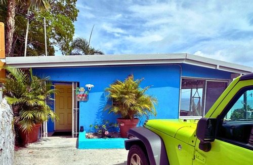 Estate Lerkenlund Cabina | *FREE JEEP* Northside Cottage / Gorgeous Ocean Views *WALK TO HULL BAY BEACH*
