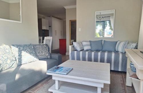 Marina Martinique Apartamento | Jeffreys Bay - Life on the Canals