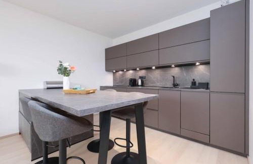 Cierny Balog Apartamento | Jegeho Family Escape with garden, hot tub and free parking