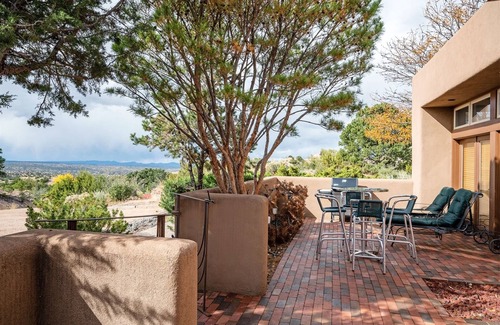 Nambe Pueblo Casa | Jemez - Fantastic Views, Community Pool