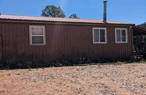 Gallina Cabina | Jemez Mountain Retreat