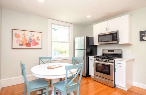 Wayland Apartamento | Jennifer's College Hill Apartment Close to Everything