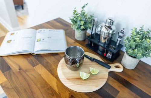 Federal Hill Apartamento | Jennifer's Comfy & Stylish Broadway Escape