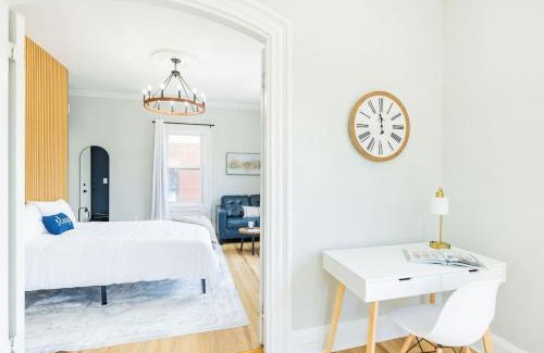 Federal Hill Apartamento | Jennifer's Spa-Like Modern & Chic Broadway Retreat