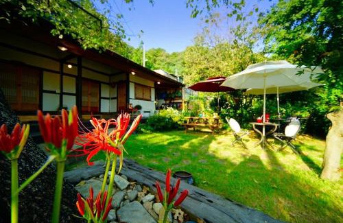 Jeonju Casa | Jeonju ggumgguneunnalgae guesthouse
