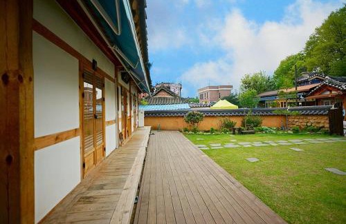 Jeonju Casa | Jeonju Jiudang Hanok Stay