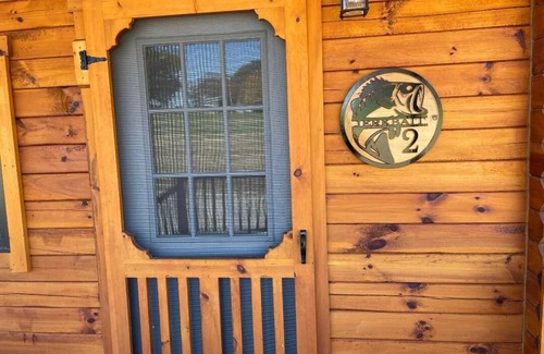 Scottsboro Cabina | JERKBAIT CABIN