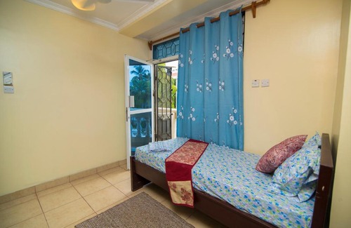 Upanga East Casa | Jeromes Shared Homestay In Upanga