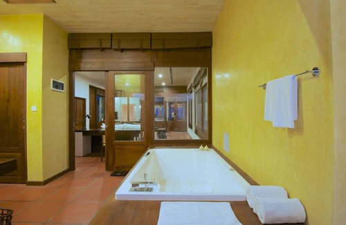 Negombo Casa | Jetwing Thalahena Villa
