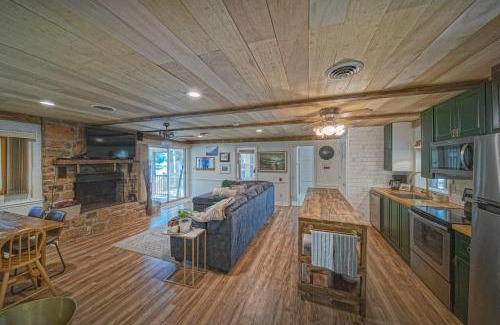 Huddleston Casa | Jewelbox Cottage