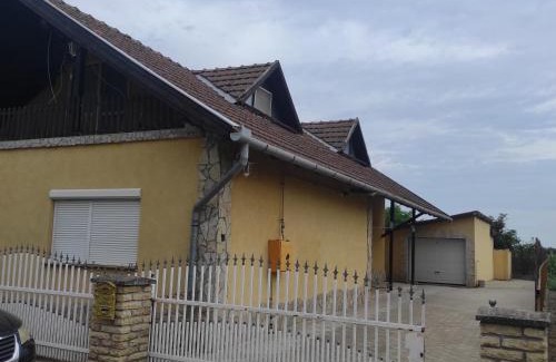 Vojvodina Apartamento | Jezero apartman privatnost
