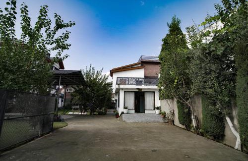 Srinagar Casa | Jibi’s Home Stay